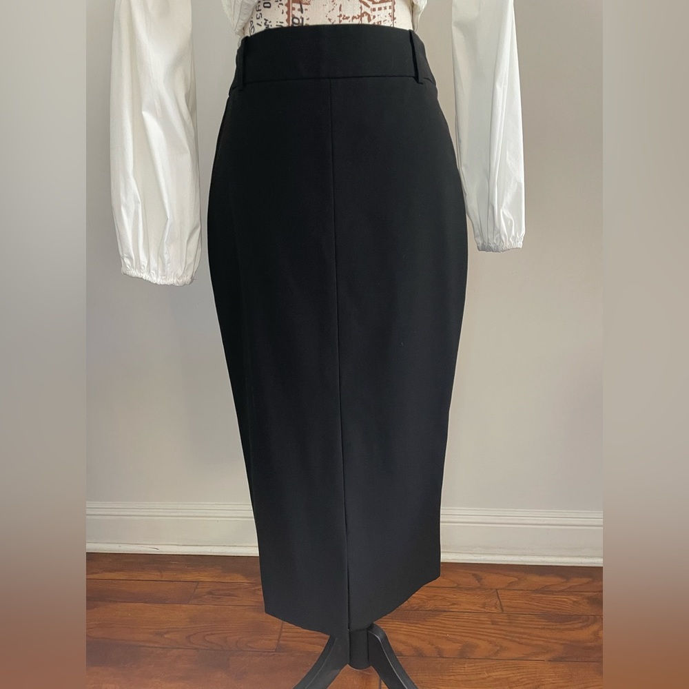 Black Zara midi skirt